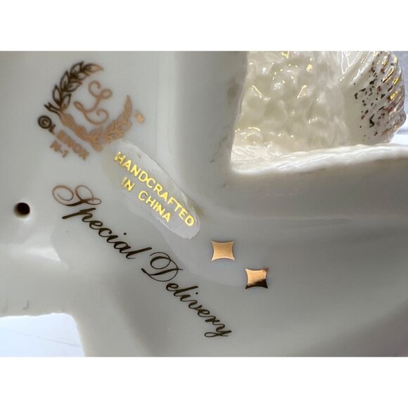 Lenox Snowman Porcelain Figurine Collection Special Delivery Gold Anthropomorphi - Picture 7 of 9